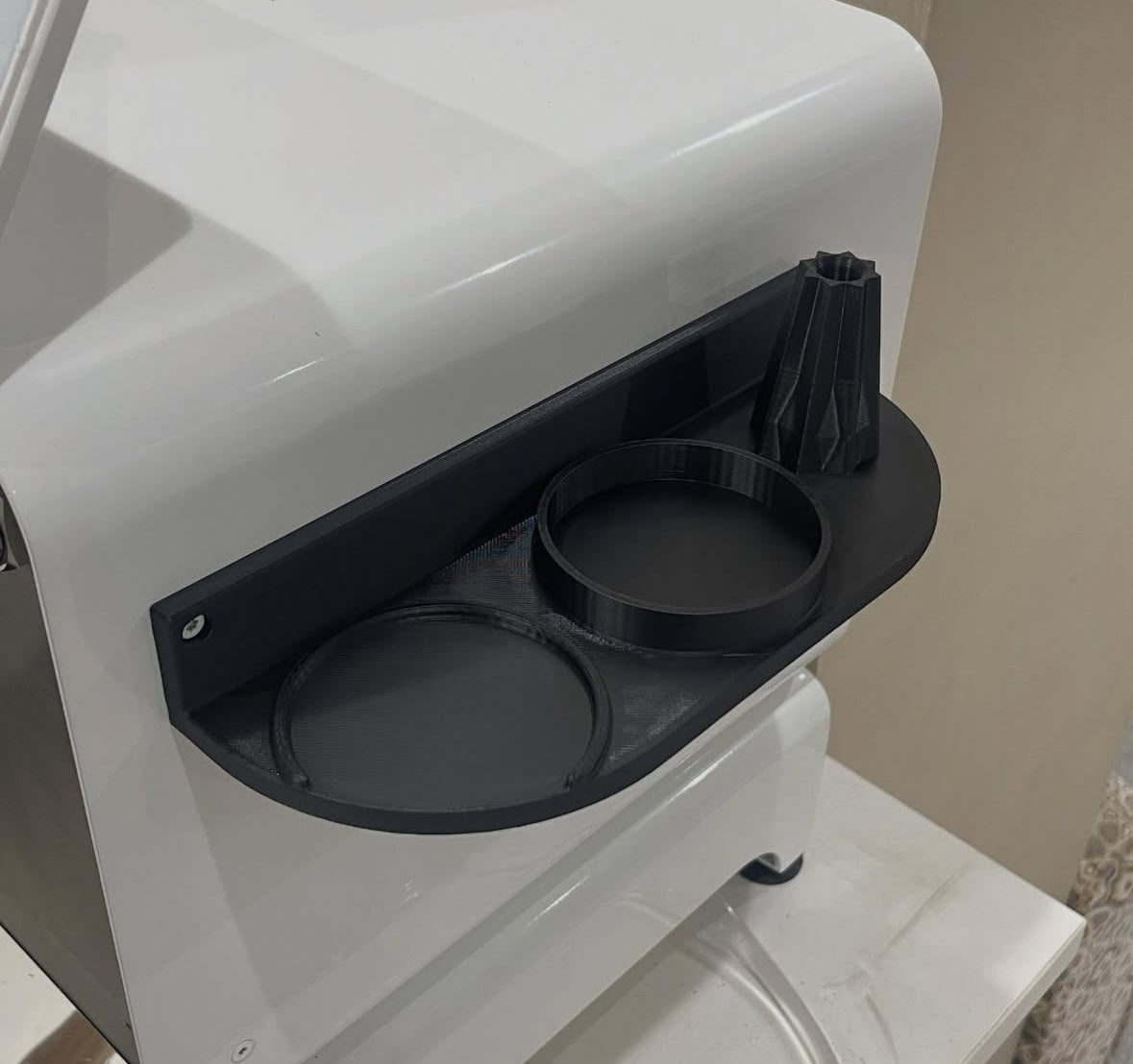 OG - Holder for Decent